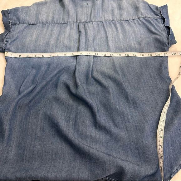 Sneak Peek denim button down top size M - Picture 10 of 10